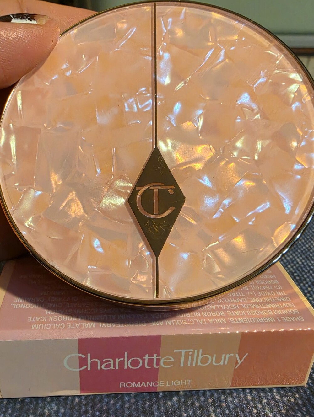 LUMITED EDITION Charlotte Tilbury Pilloqtalk Milti-glow In Shade Dream Light